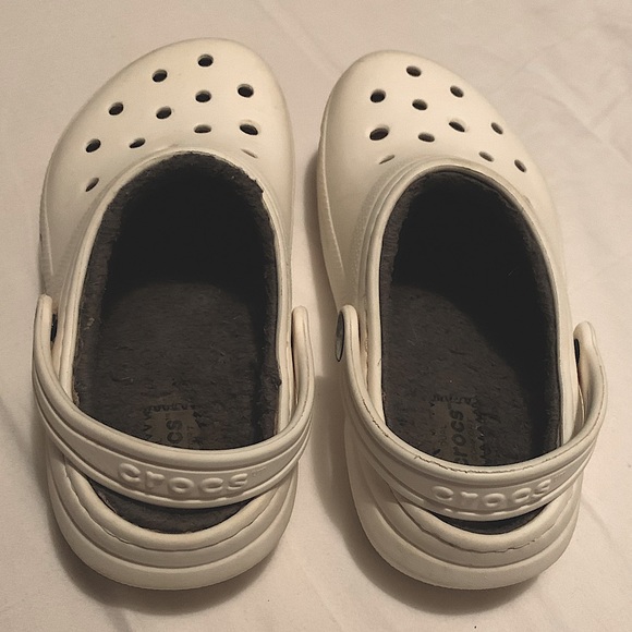Kids’ Classic Lined Clog White Fuzzy Crocs Size C13 - Picture 5 of 9